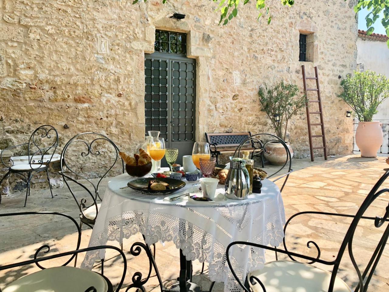 Villa Vager Mani Hotel Kalamáta Buitenkant foto